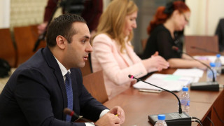 Караниколов ще представи в НС новите шефове на ББР