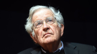 Ноам Чомски: Белият дом е в ръцете на социопат