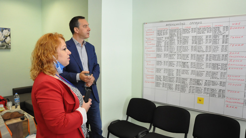 Кметът посети новия офис на Патронажната грижа в Бургас | StandartNews.com