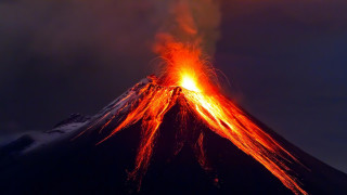 Дрон следи вулканите по света