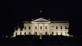 Протестите стигнаха и до Белия дом