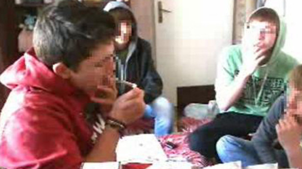 Децата ни първи по тютюнопушене | StandartNews.com