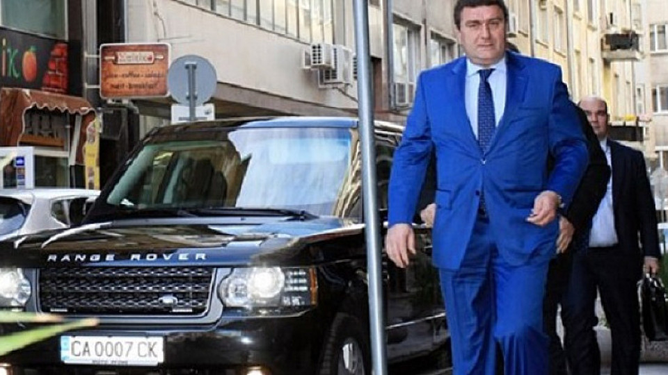 Викат Валентин Златев на разпит в прокуратурата | StandartNews.com