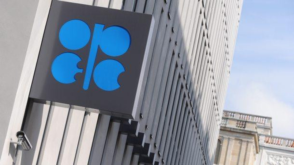 ОПЕК удължава до март съкращаването на добива на петрол | StandartNews.com
