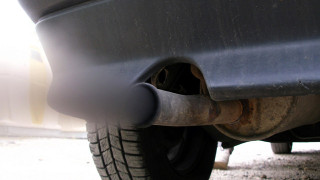 Искат по-нисък данък на леките коли на газ