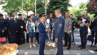 Стана ясно къде Радев празнува рождения си ден
