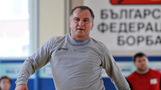 Симо Щерев ще води женския отбор по борба на Русия