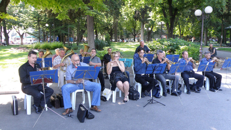 Летни музикални вечери с Общинския духов оркестър в Стара Загора | StandartNews.com