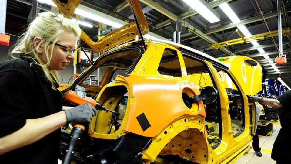 Великобритания катастрофира в производство на коли | StandartNews.com