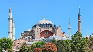 Нетърпение в Турция за съдбата на храма Св. София