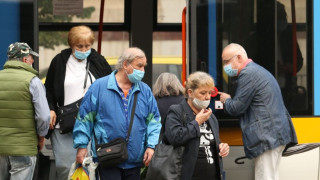 Гърция: Задължително маски в обществения транспорт