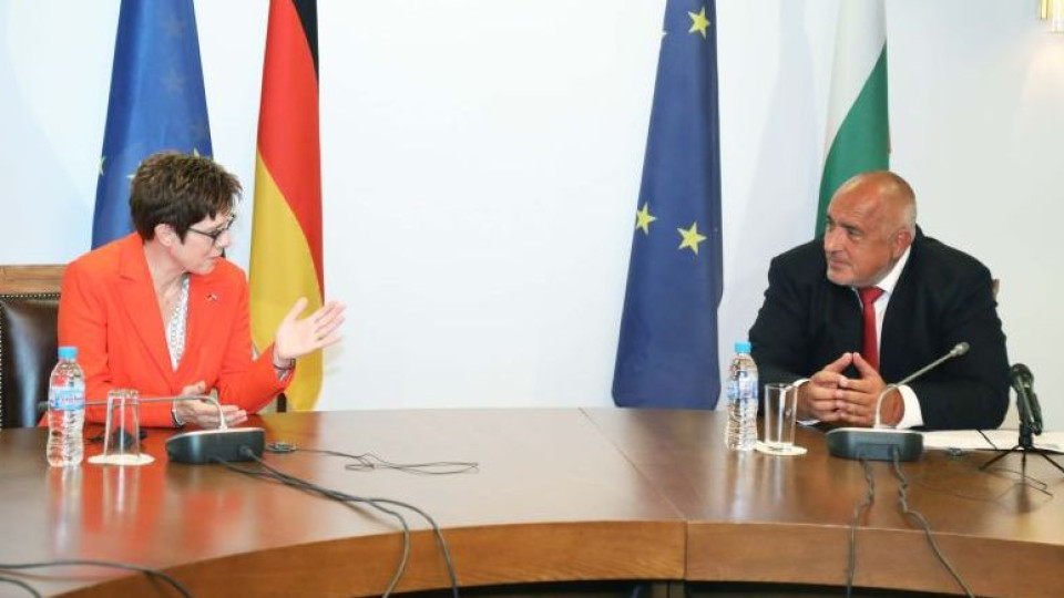 Борисов с благодарности от наследничката на Меркел | StandartNews.com