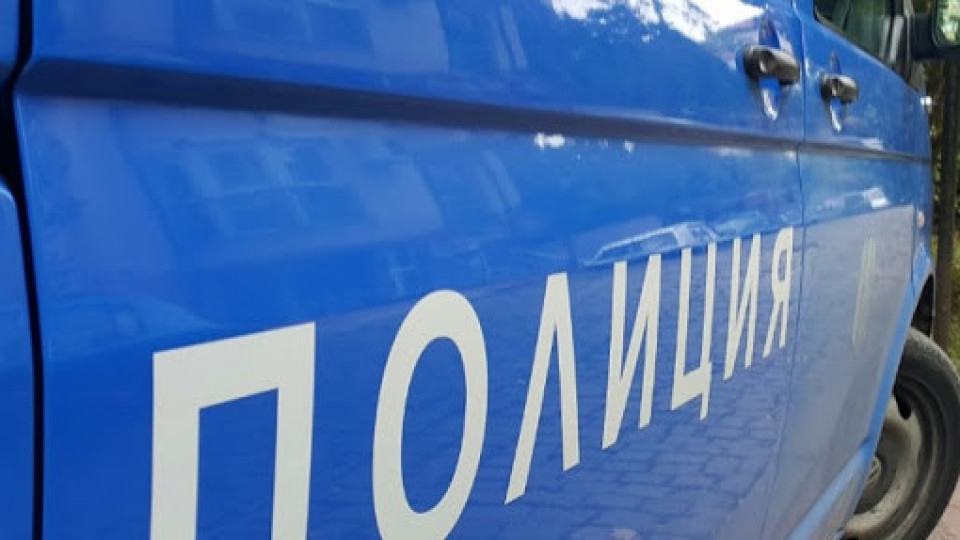 Нападат с ножове полицаи в Кюстендил | StandartNews.com