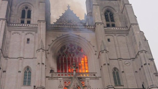 Бежанец задържан за палежа на катедралата в Нант