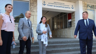 Каракачанов пред посланици: Всичко е възможно