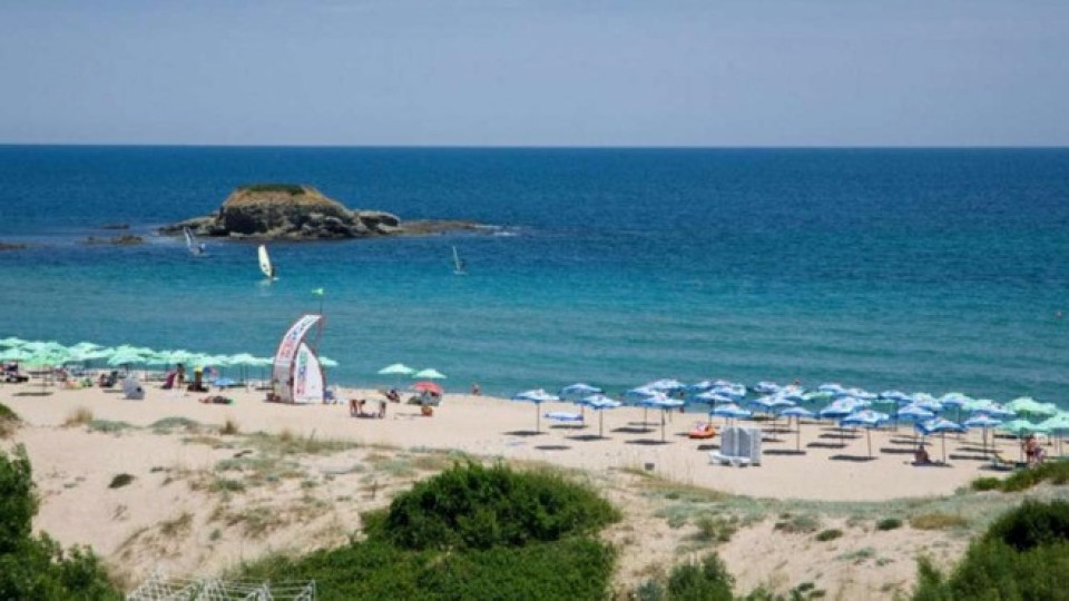 Жега, 33° на плажа, водата - чай | StandartNews.com