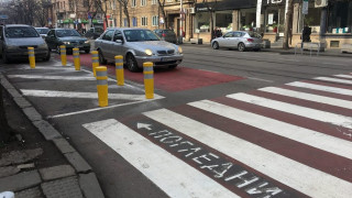Обезопасяват пешеходните пътеки в София
