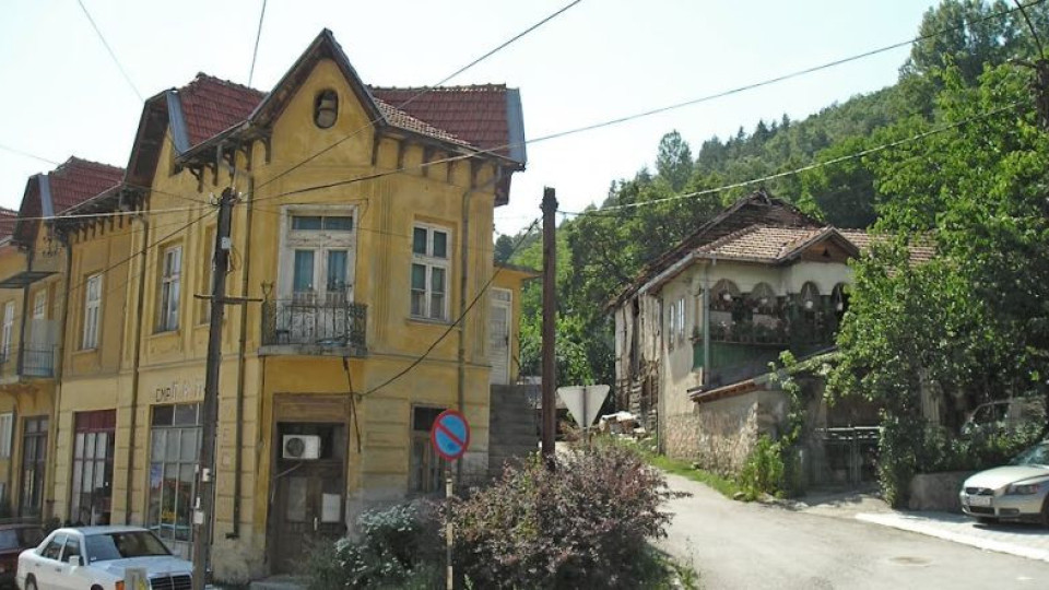 Българите в Босилеград застрашени от бума на К-19 | StandartNews.com