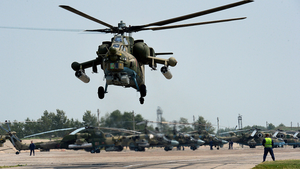 Щатски бойни хеликоптери прелитат над България | StandartNews.com