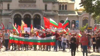 Нинова залепи червените за протеста /ОБНОВЕНА/