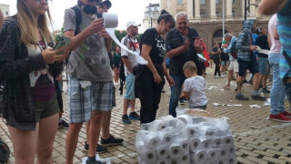 Социоложка плаши с много по-голям протест