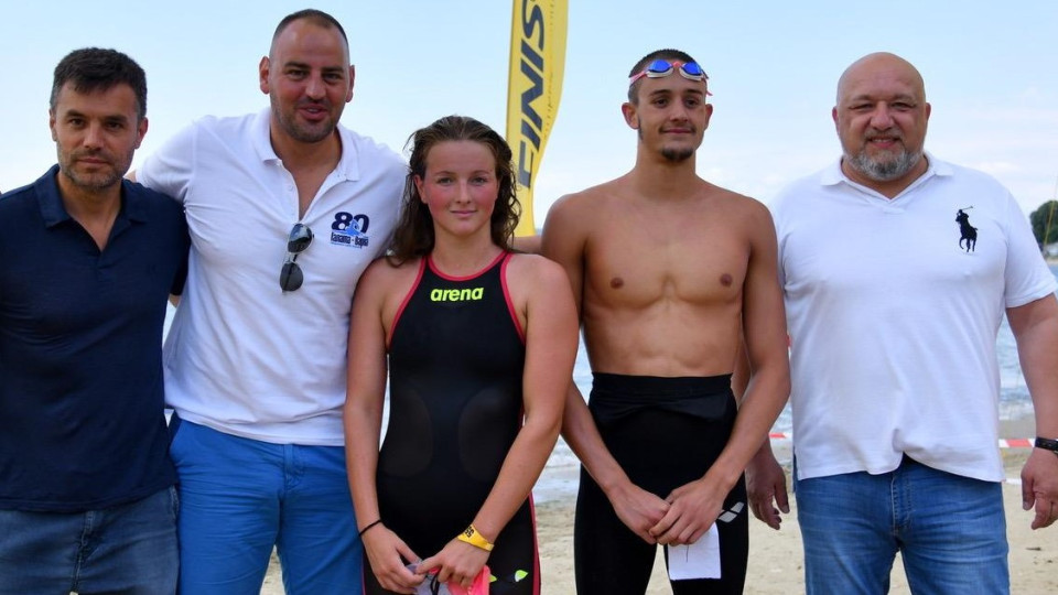 Янчев и Кадоглу са №1 в плувния маратон "Галата-Варна" | StandartNews.com