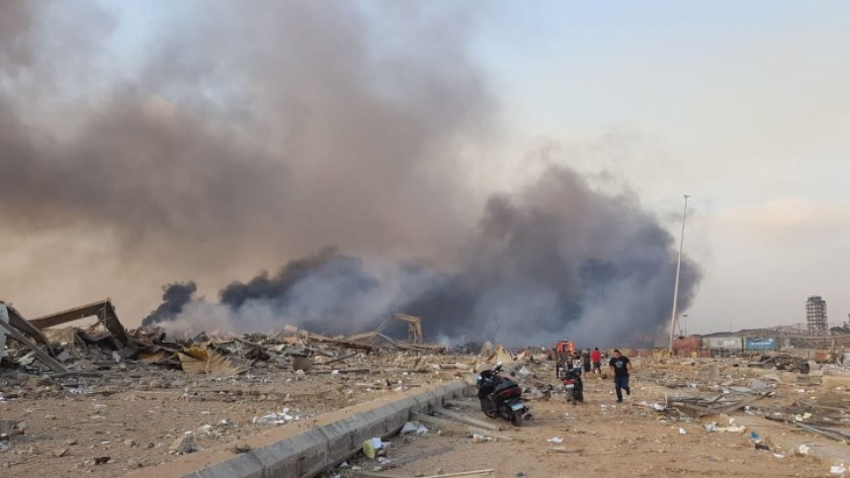 Мощен взрив рани десетки в Бейрут | StandartNews.com