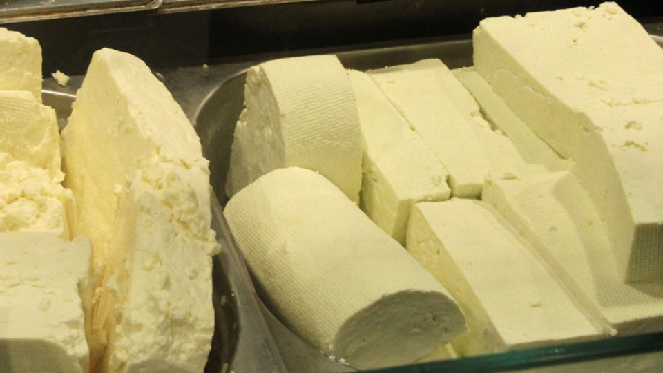 Производител: Евтиното сирене е със сухо мляко | StandartNews.com