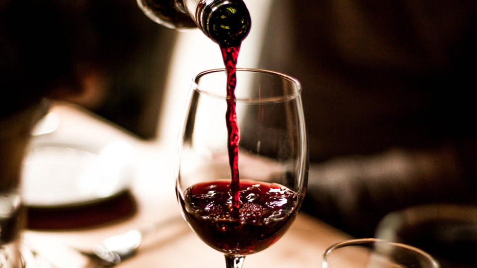Виното помага при болни с ковид | StandartNews.com