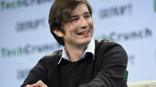 Влад Тенев се извини на потребителите на Robinhood