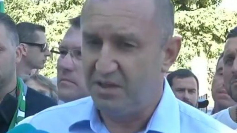 Радев катери Шипка и надъхва срещу кабинета | StandartNews.com