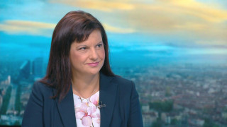 Дариткова: Радев дискредитира парламента