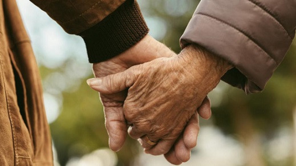 Коя е най-възрастната брачна двойка в света | StandartNews.com