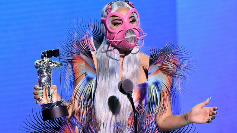 Лейди Гага триумфира на наградите на MTV | StandartNews.com