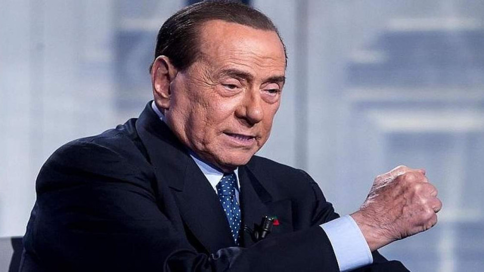 Берлускони дава рамо на Марио Драги | StandartNews.com