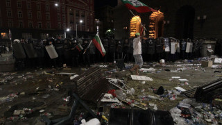 Пуснаха четиримата задържани от протеста