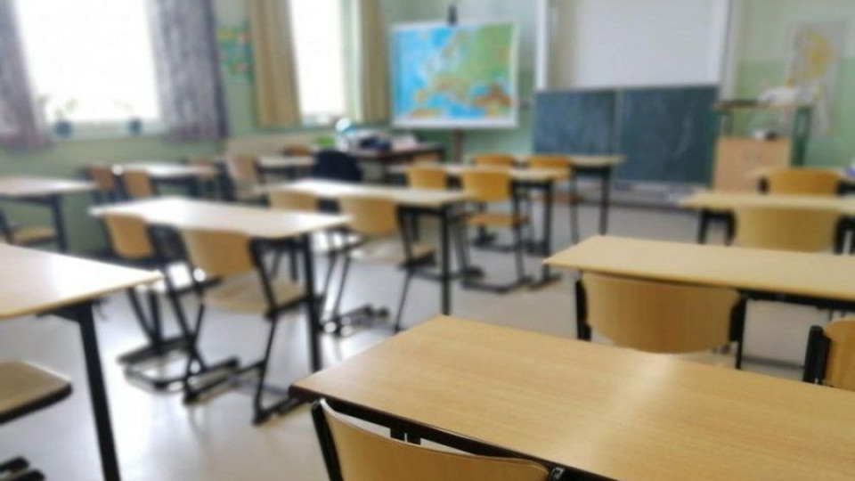 Слагат в карантина 4 паралелки от училище в София | StandartNews.com