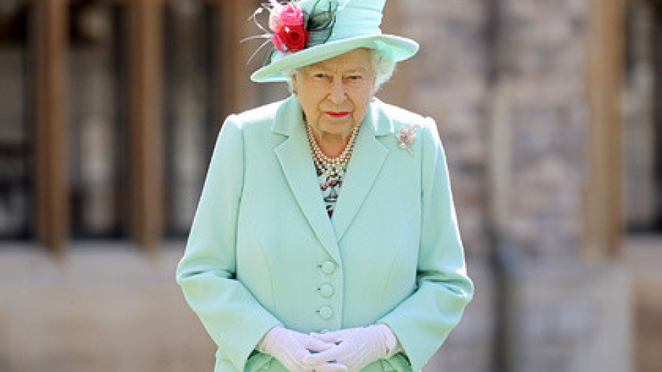 Кралицата се сбогува с Бъкингамския дворец | StandartNews.com
