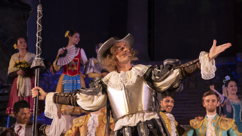 Александър Желев на 60 танцува Дон Кихот | StandartNews.com
