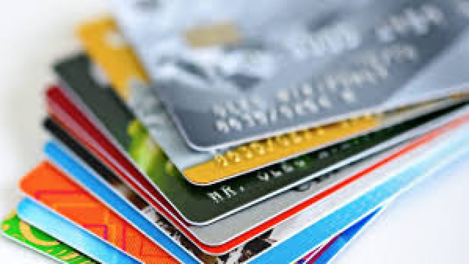 Плащаме с кредитни карти  за храна и гориво | StandartNews.com