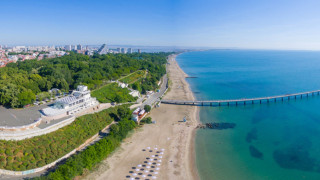 Бургас разширява плажната ивица