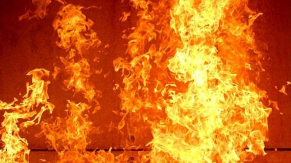 Изгоря заведение на Плажната алея във Варна | StandartNews.com