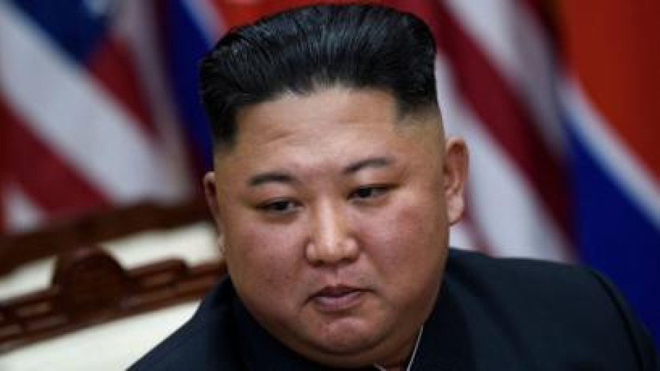 Ким Чен Ун: Вирусът бяга от Северна Корея | StandartNews.com