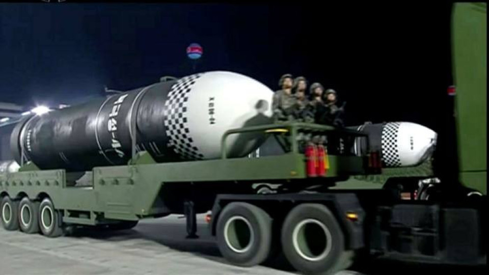Ким Чен Ун разкри огромна ракета | StandartNews.com