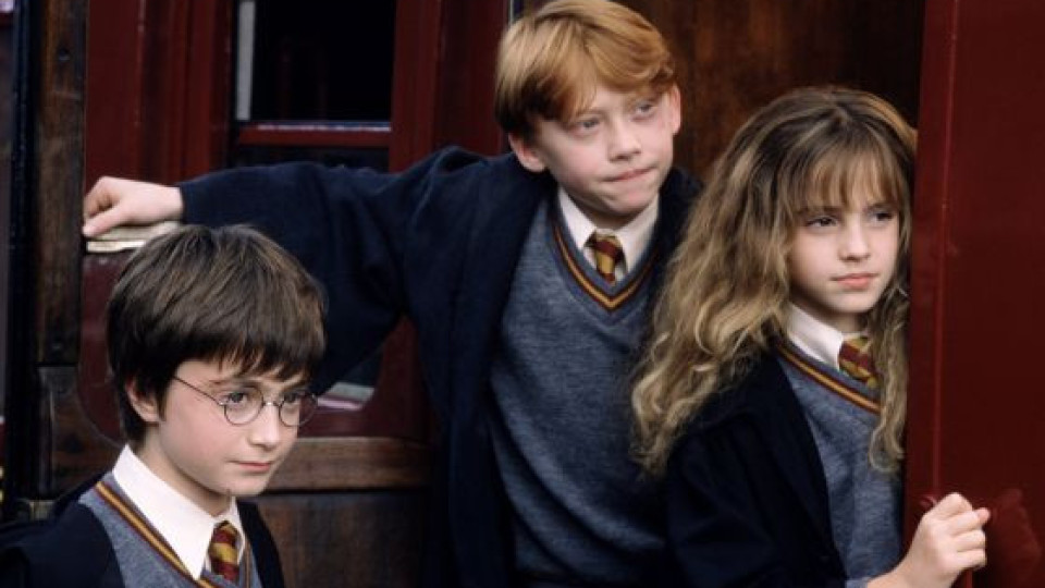 60 000 паунда на търг за книга на Хари Потър | StandartNews.com