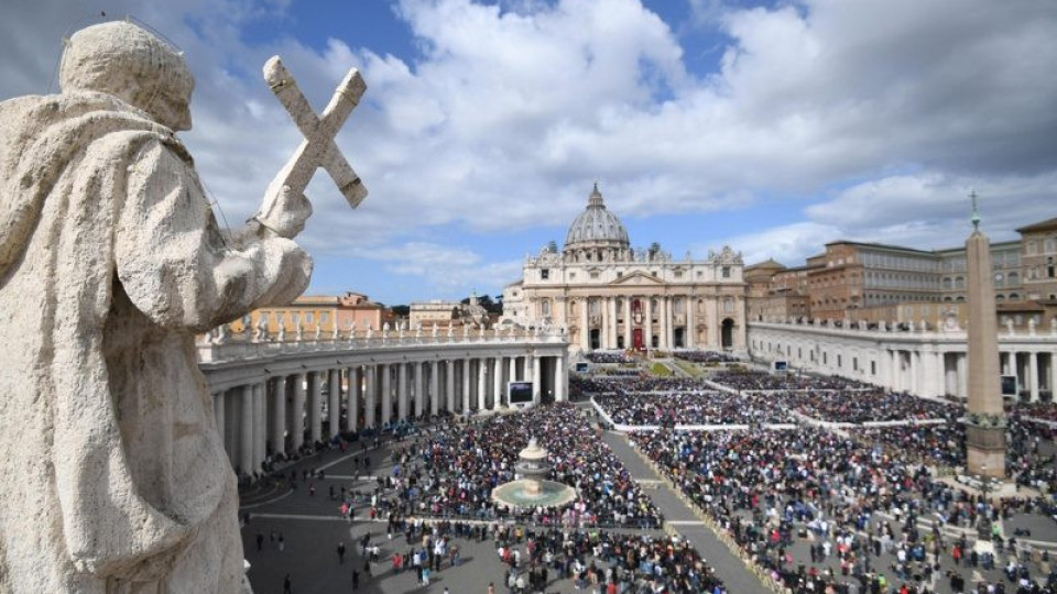 Ватикана тества безплатно бедните за К-19 | StandartNews.com