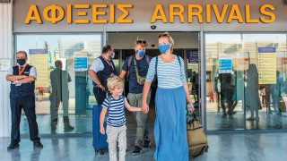Стачки в Гърция блокират летища и болници