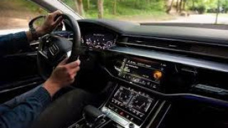 Порше прелетя със 127 км през село