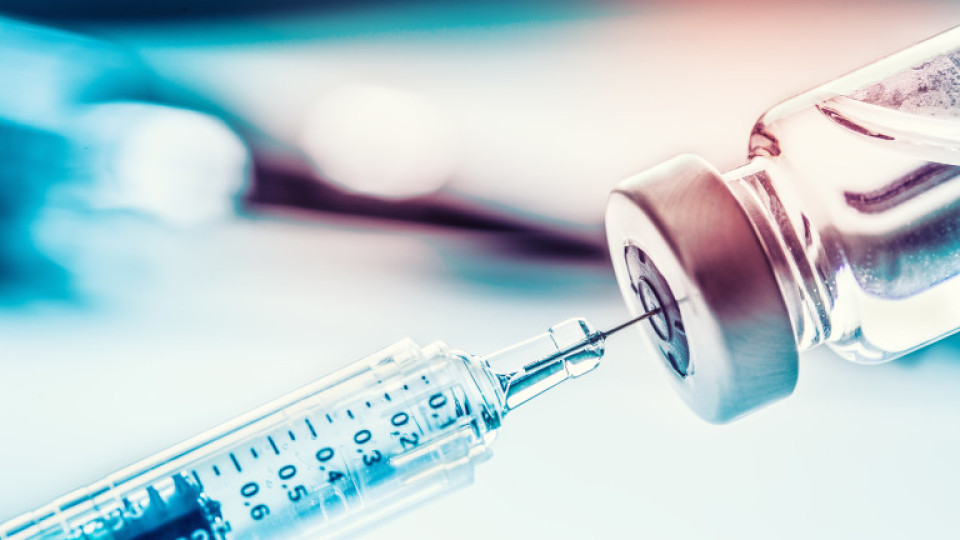 Истерия - грипните ваксини изчезнаха в миг | StandartNews.com