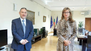 Бивш македонски премиер с мисия в София